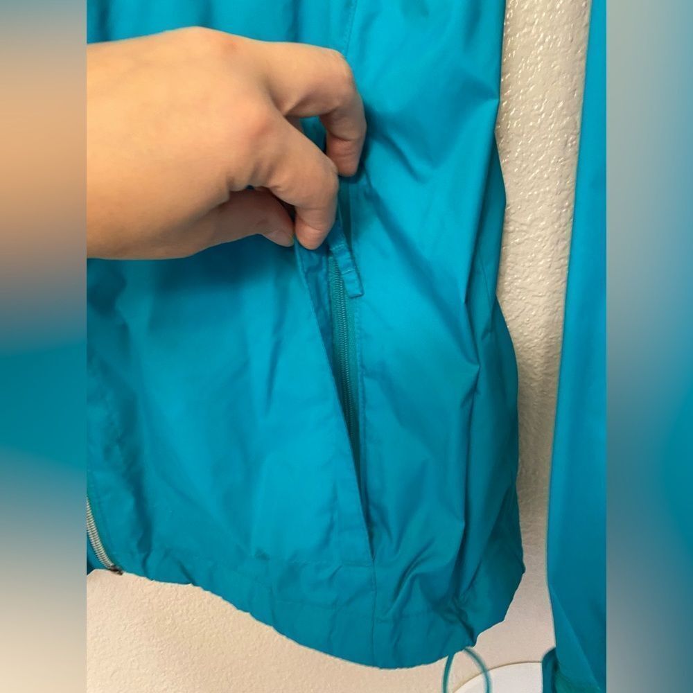 Columbia Women’s aqua blue 100% nylon packable rain wind jacket coat L - Picture 4 of 10
